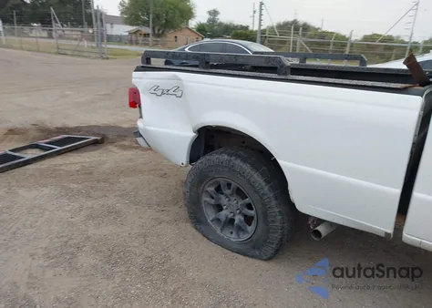 2011 Ford Ranger Xlt from USA, damaged, VIN 1FTLR4FE4BPA31016